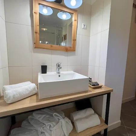 Проживание в семье Rezidenca Korman