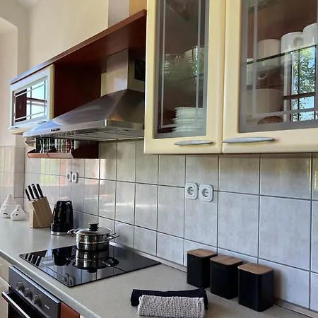 Nastanitev v družini Rezidenca Korman *