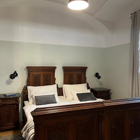 Rezidenca Korman Fala